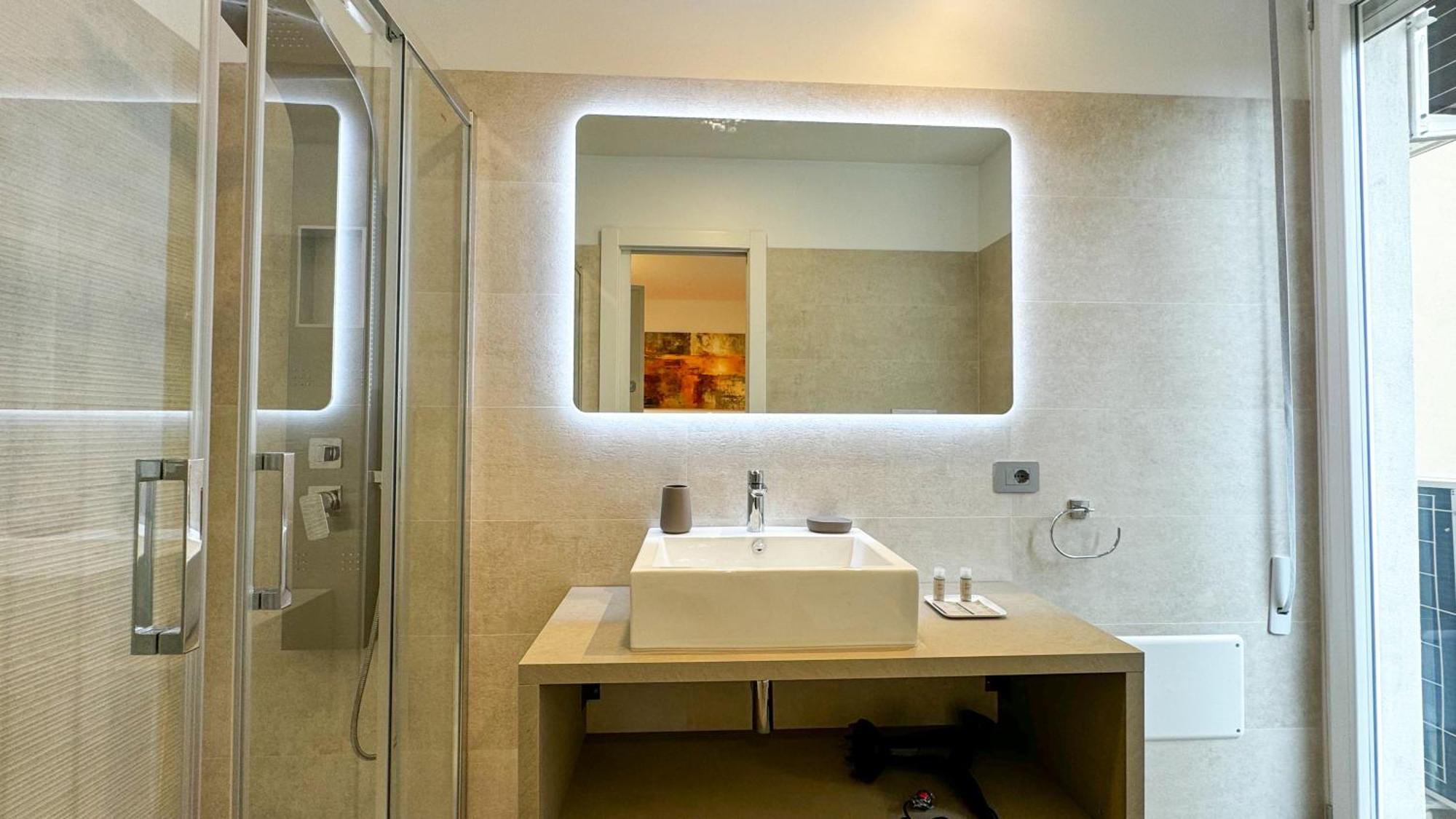 Galleria Roma Art Guesthouse 奥里斯塔诺 外观 照片